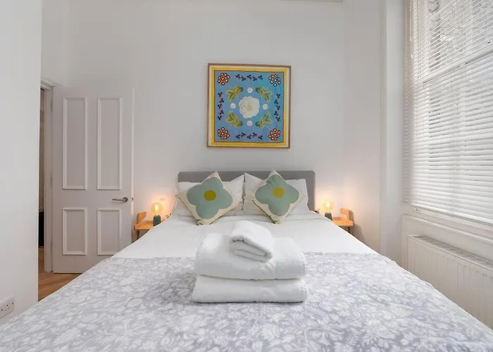Beautiful Hampstead Home Rh6